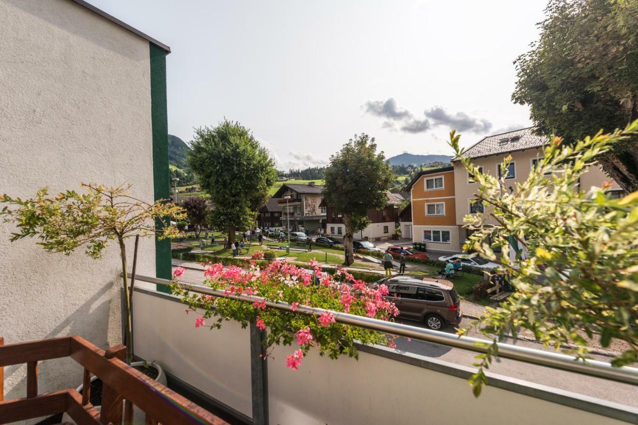 Stadt-Chalet Schladming Bagian luar foto
